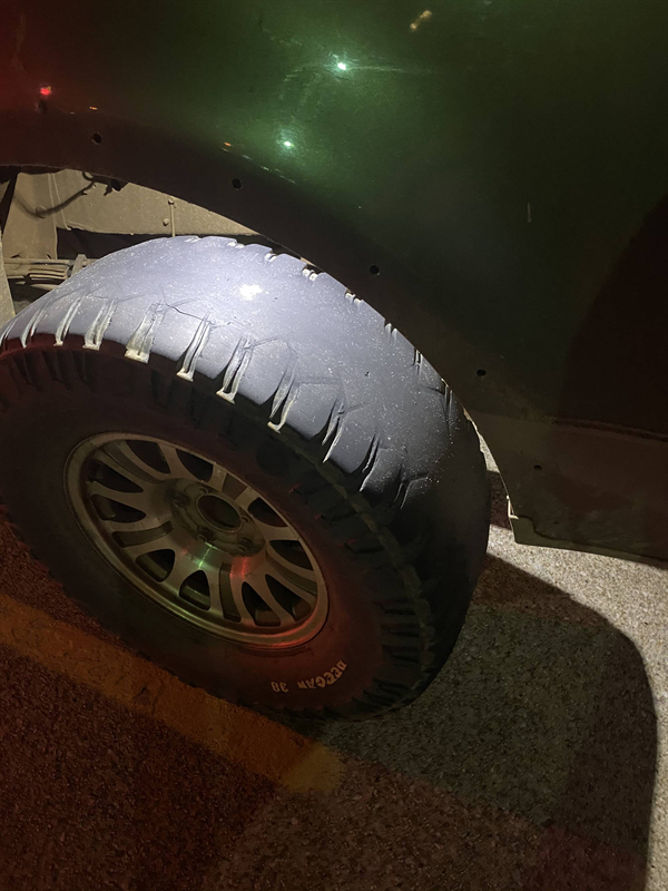 yeaaahh-you-shouldnt-be-behind-the-wheel-photos-22.jpg