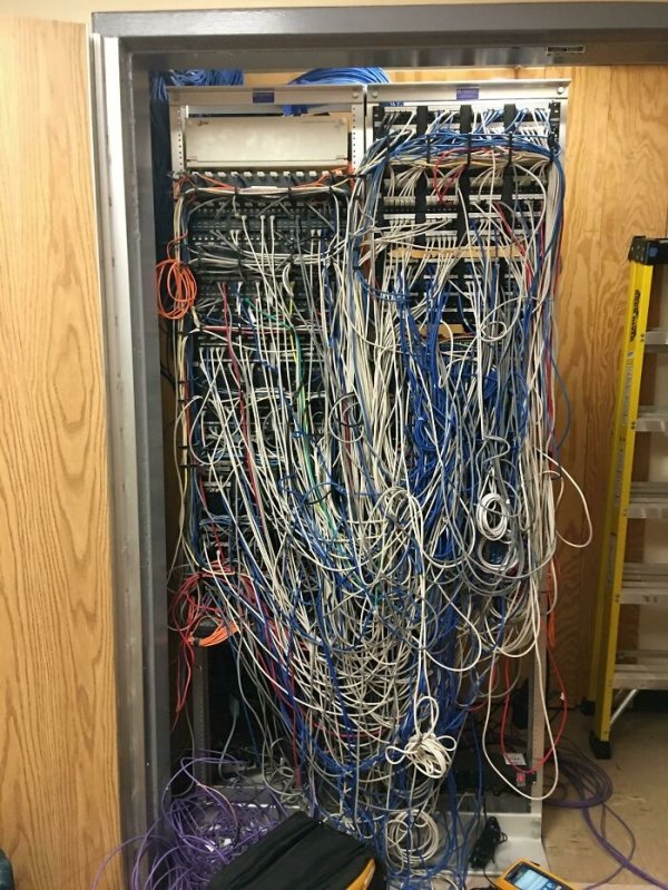 Tech Support Malfunction The WORST fails tech support has ever seen (32 Photos)