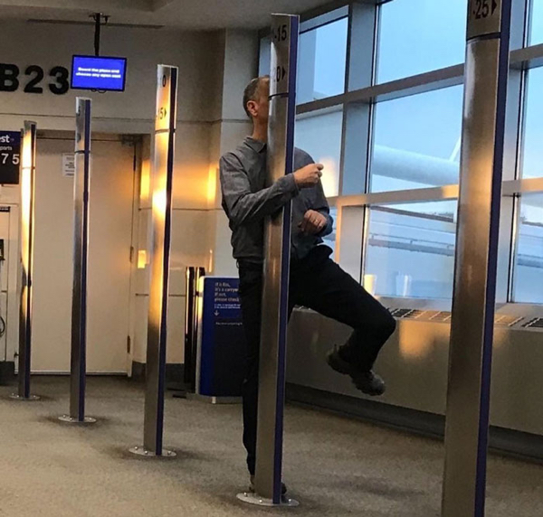 People standing weird is the content you didn't know you needed