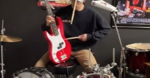 Rocking out incorrectly sounds awesome (Video)