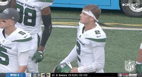 THROWING BOMBS – BANGING MOMS SHIRT Zach Wilson, New York Jets