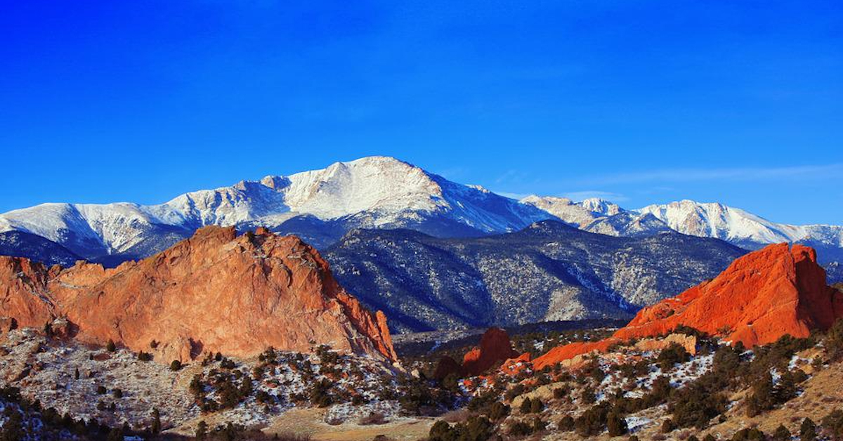 Man sets new record using his nose to push a peanut up a mountain