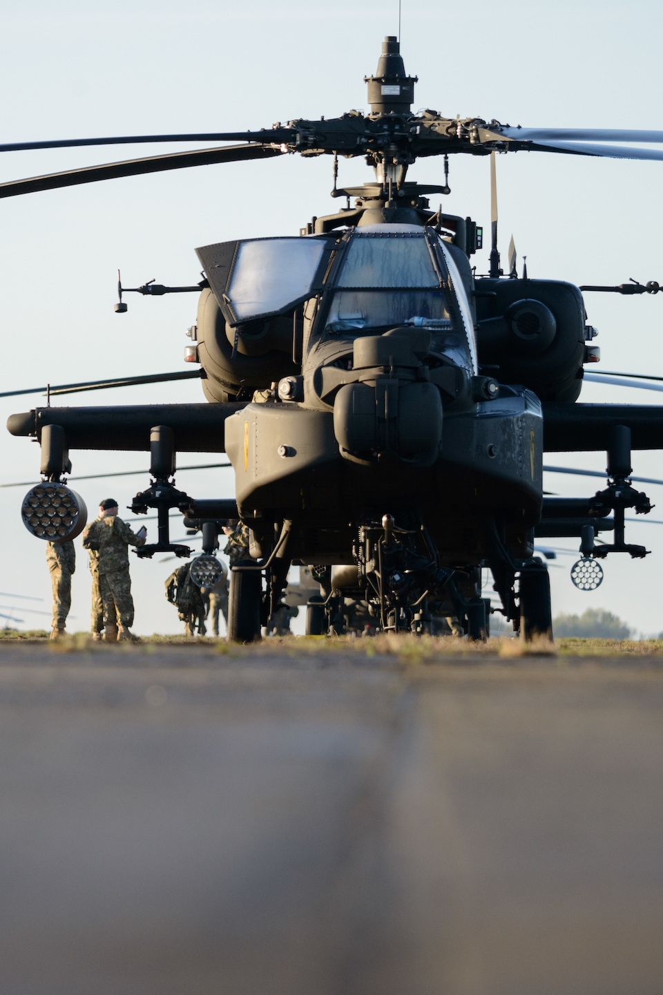 AH-64 Apache High-Res Best New Photos Firing Gun Rockets Missiles Long
