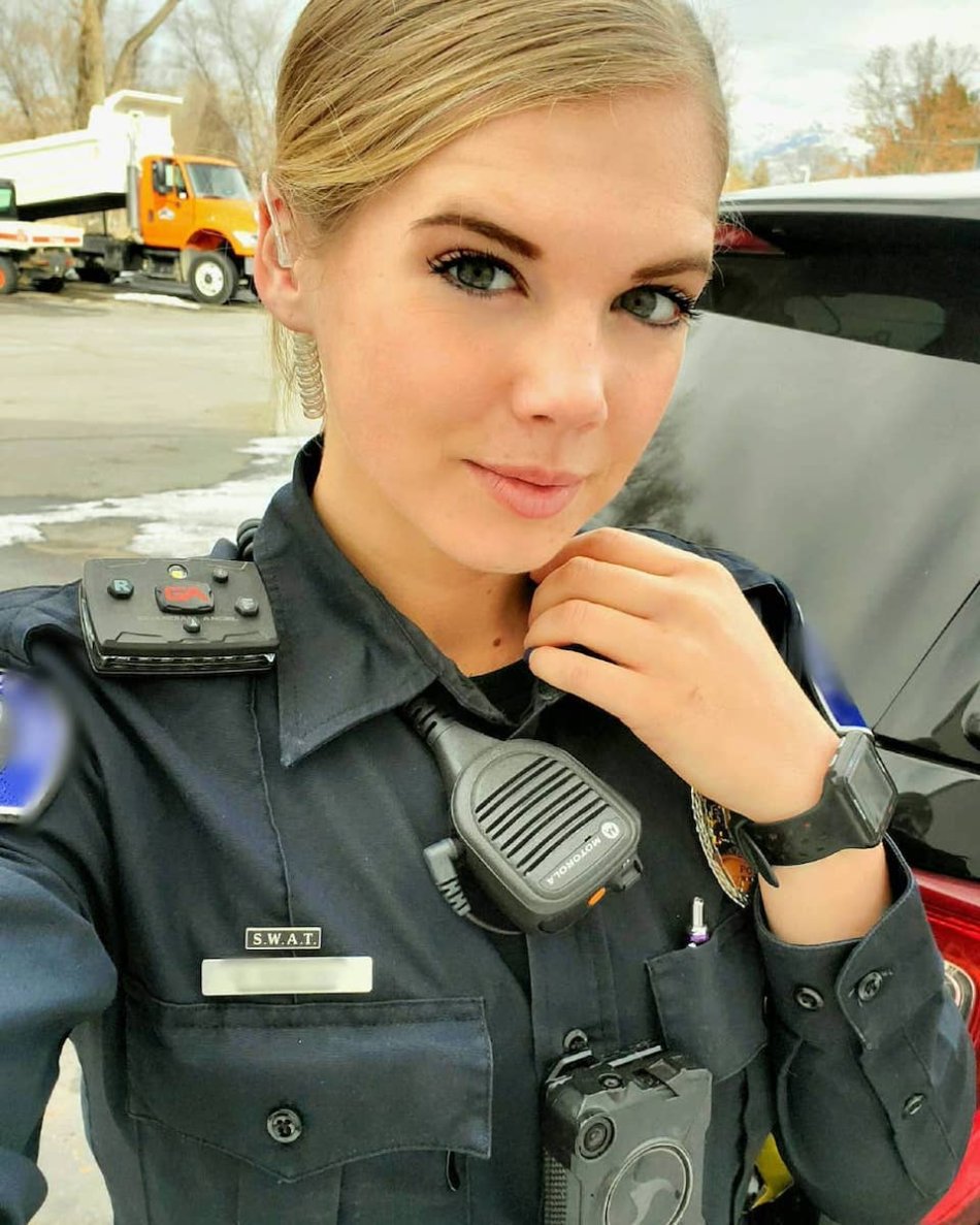 Sexy Fitness Girl is Beautiful Blonde Police SWAT Cop Photos