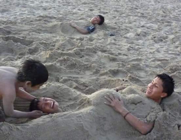 funny-humans-doing-human-things-pics-1-88-63b7f623c890f__700.jpg