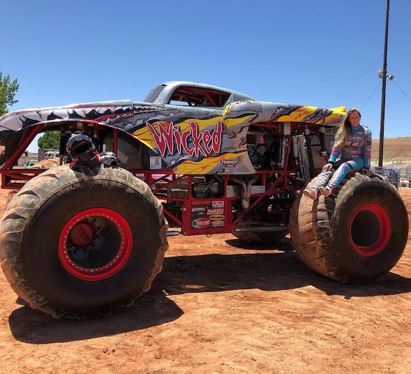 Can you keep up with racing driver Amanda Sorensen?