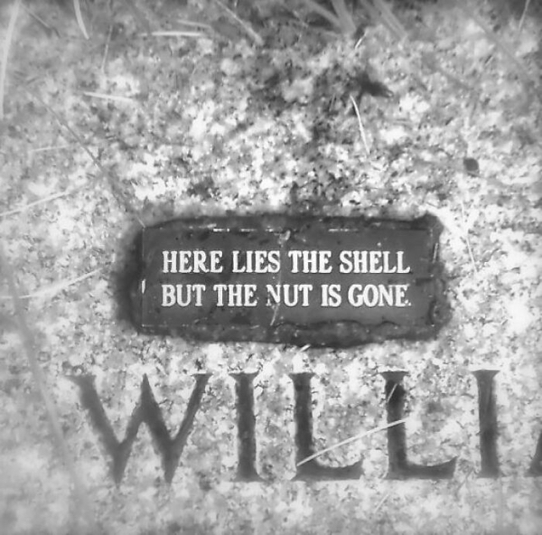 Hilarious tombstones that'll have you laughing from beyond the grave