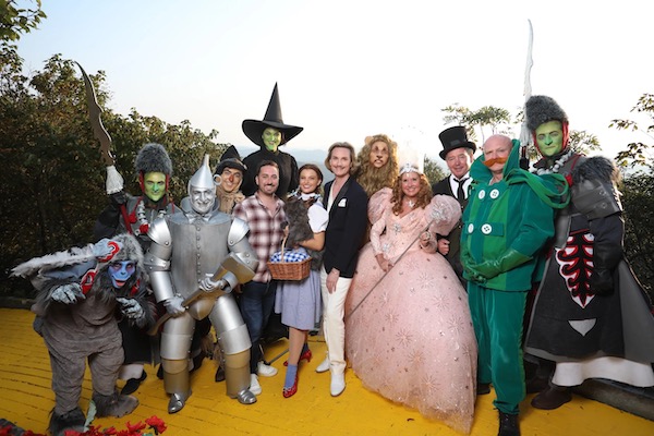 Princess Leia opened a Land of Oz tourist trap with her mom