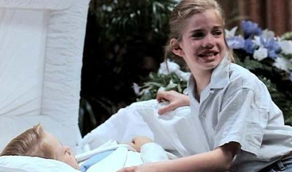 The saddest movie scenes of all time (20 Photos)
