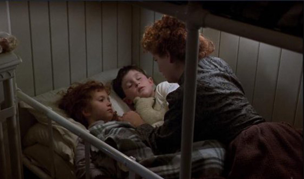The saddest movie scenes of all time (20 Photos)