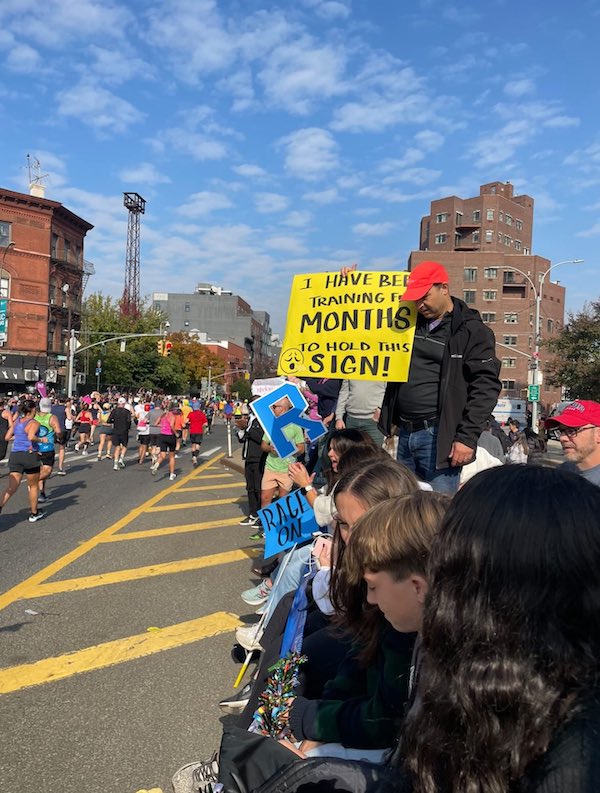 The BEST signs from the NYC Marathon that even motivated me
