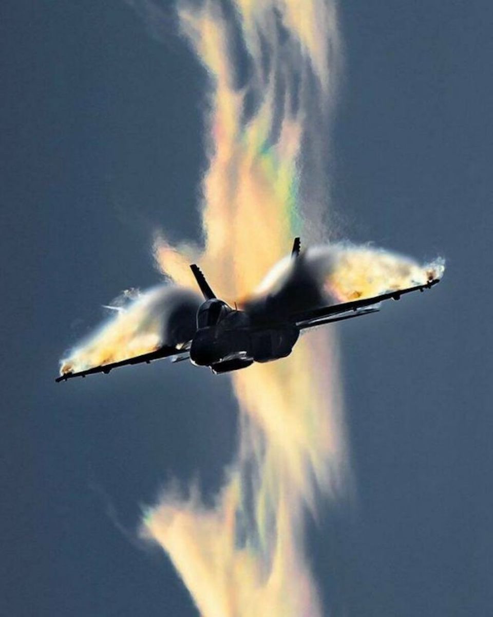 High-Res Air Force and US Navy Fighter Jet Ground Attack Perfect Timed