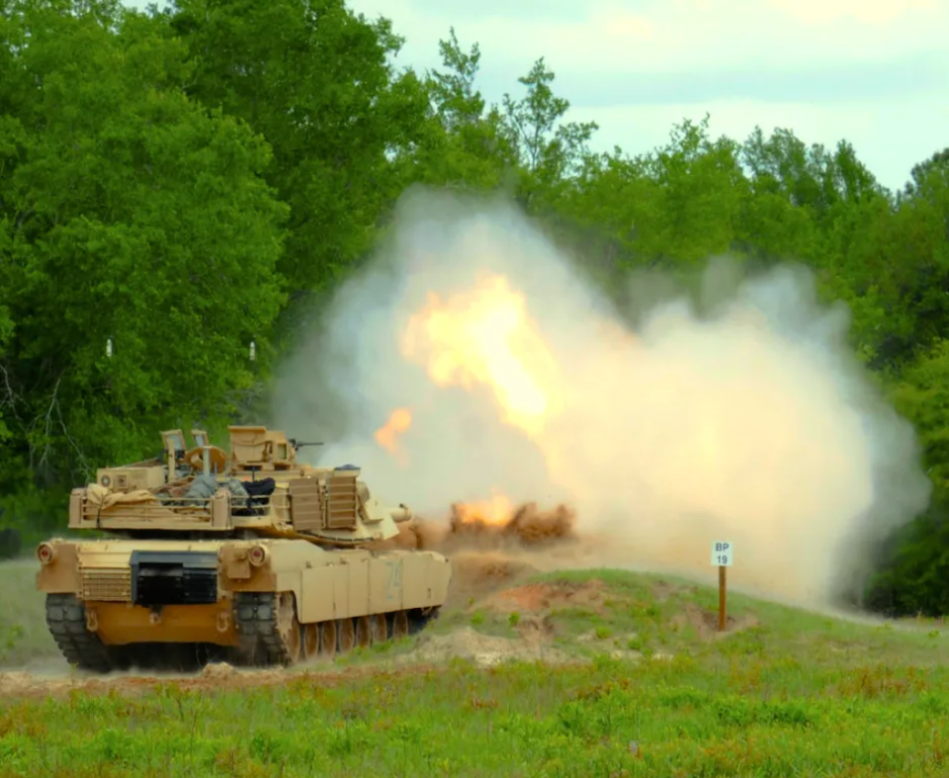 High-Res Big Boobs Hot Girls Cannons and Bad-Ass Tanks Fire Turret