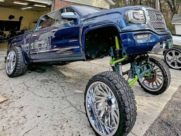 DIY mods on WTF Wheels Funny Cars Built by Stupid Drivers Top FAILs