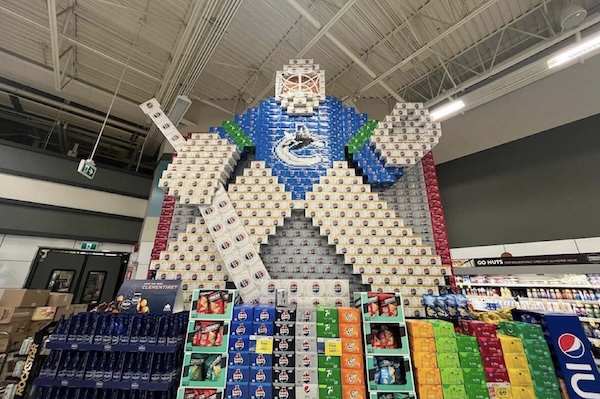 Michelangelo wishes he could create art as good as these soda displays ...