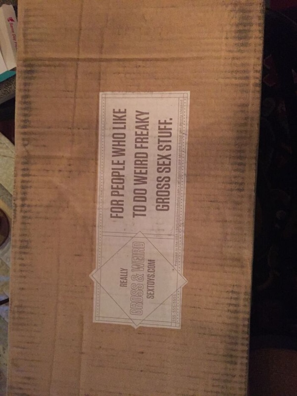 Funny, Creative Gift-Wrap that Upstages the Presents Inside-33 Photos