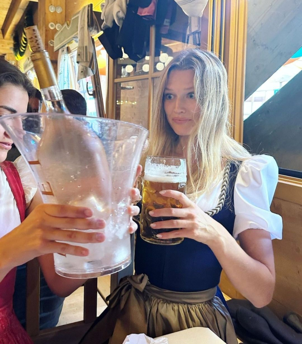 CHEERS to the Weekend!