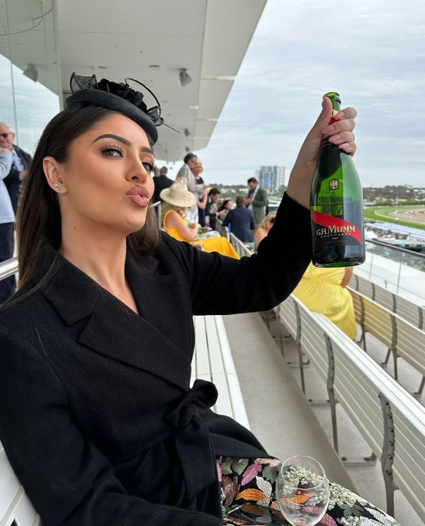 CHEERS to the Weekend!