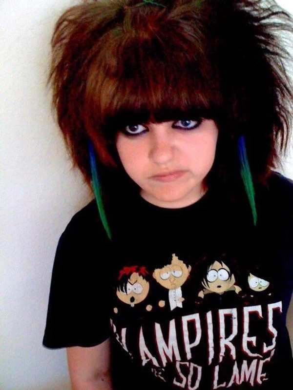 'Rawr!': Emo and Scene Kids Share Their Cringiest Pics