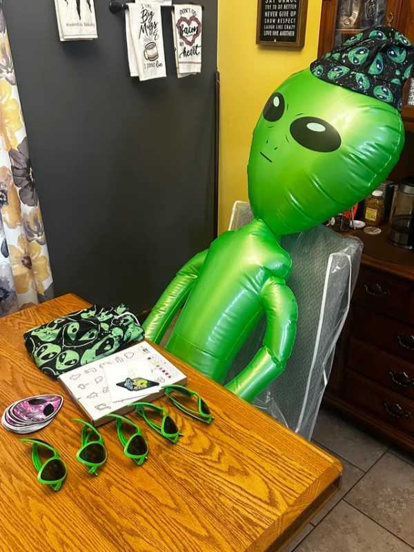 Daily Afternoon Randomness: Aliens