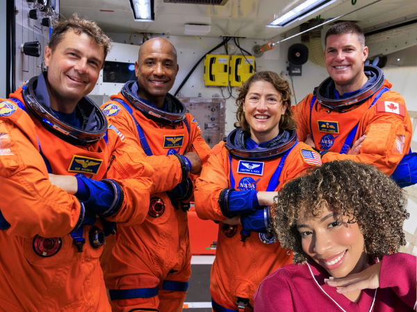 What Artemis II and Hannah Have In Common (13 Photos)