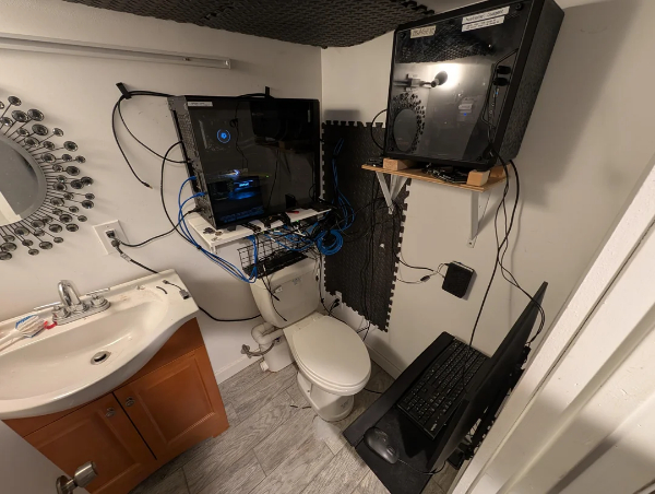 Crappy Gaming Setups Galore